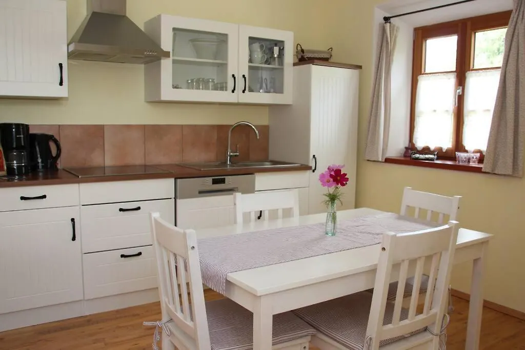 Gemuetlich Wohnen Auf Zeit, Ab 28 Naechte Apartment Assling Germany